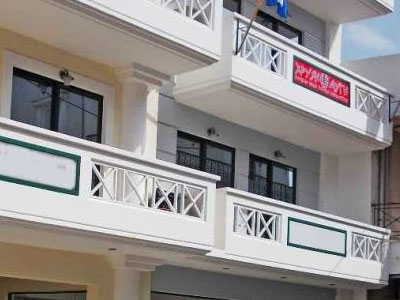 Μολότοφ στα γραφεία της Χρυσής Αυγής στο Μεσολόγγι